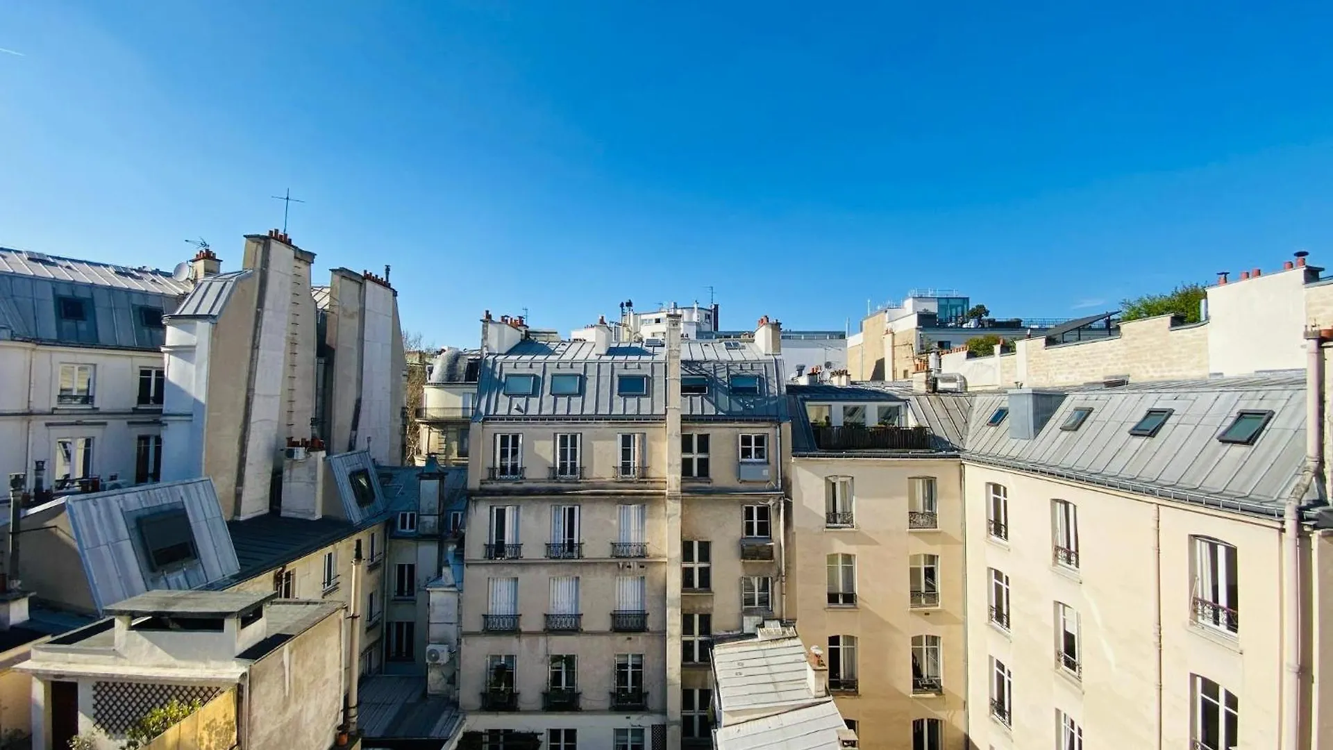 Appartement Colisee Champs Elysees Paris France